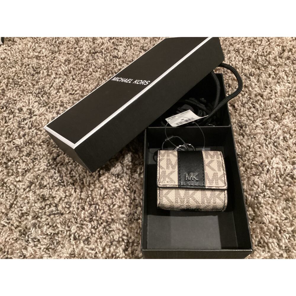 Michael Kors AirPod case NIB